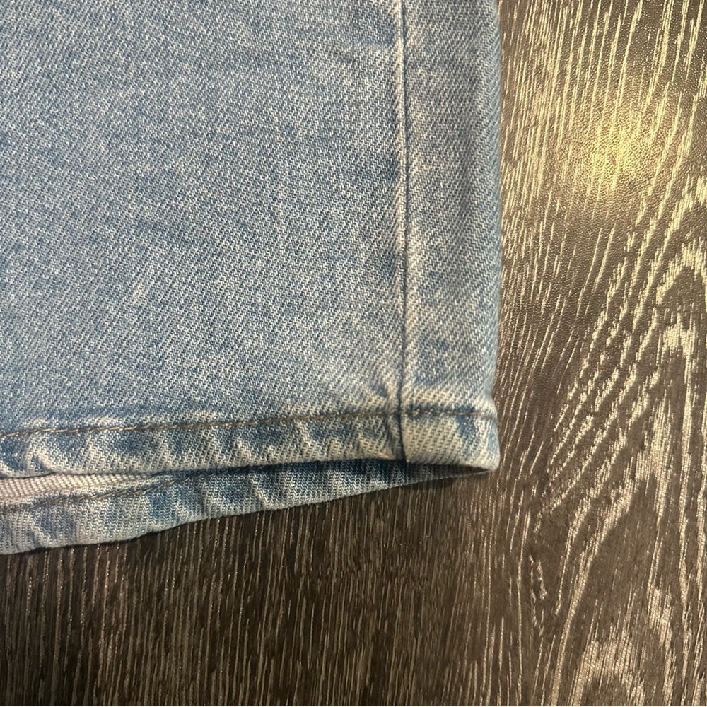 Levi Strauss Light Blue Denim skirt - Picture 2 of 9